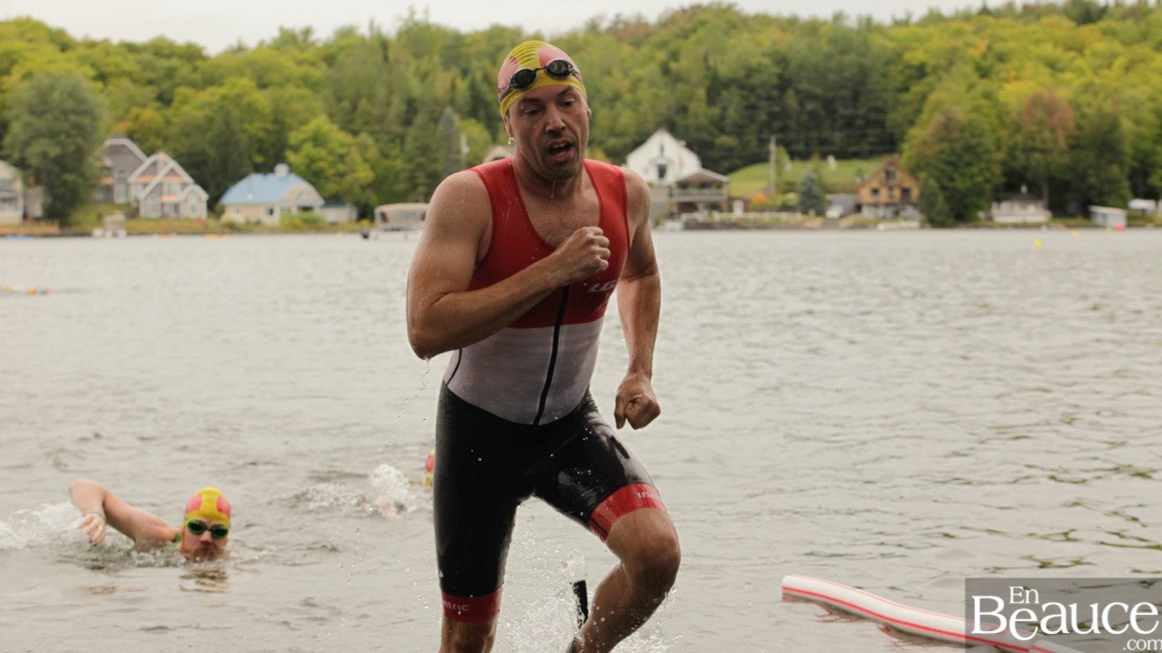 GALERIE 1/3 | Voyez les photos intégrales du Triathlon du Lac-Poulin : la natation