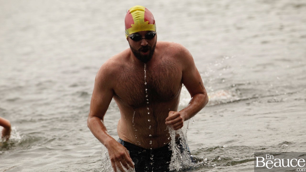 GALERIE 1/3 | Voyez les photos intégrales du Triathlon du Lac-Poulin : la natation