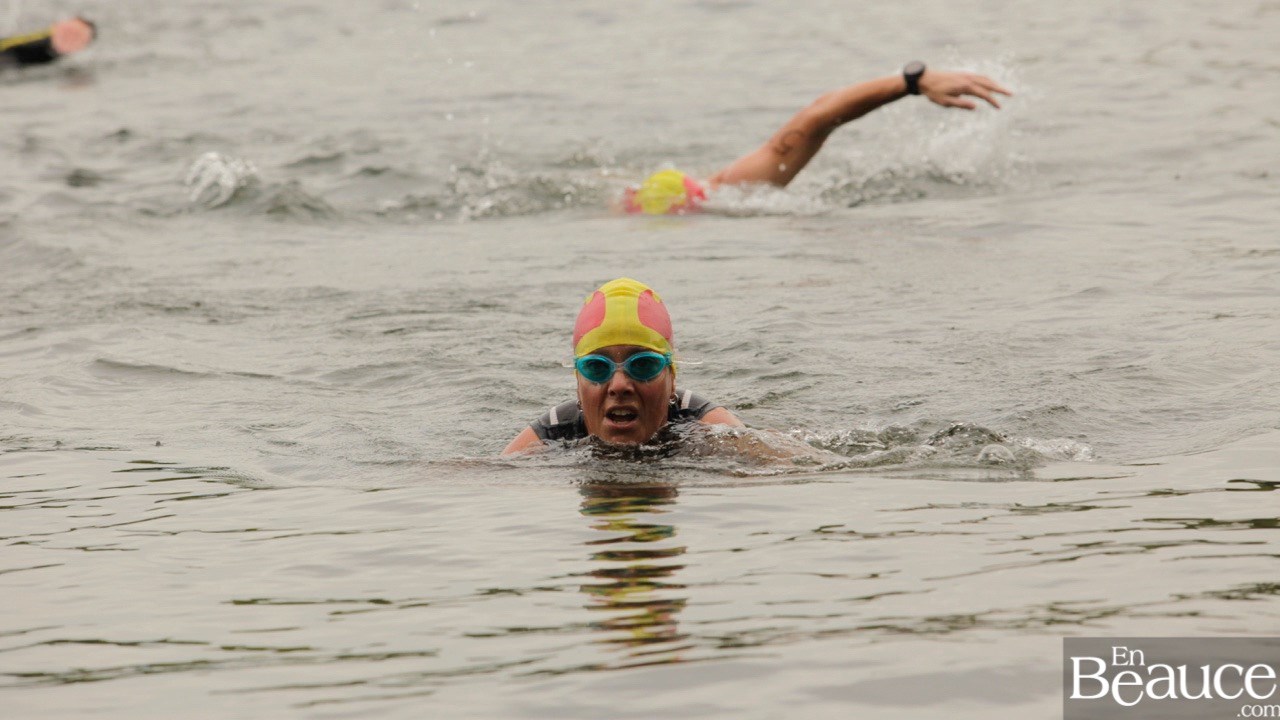 GALERIE 1/3 | Voyez les photos intégrales du Triathlon du Lac-Poulin : la natation