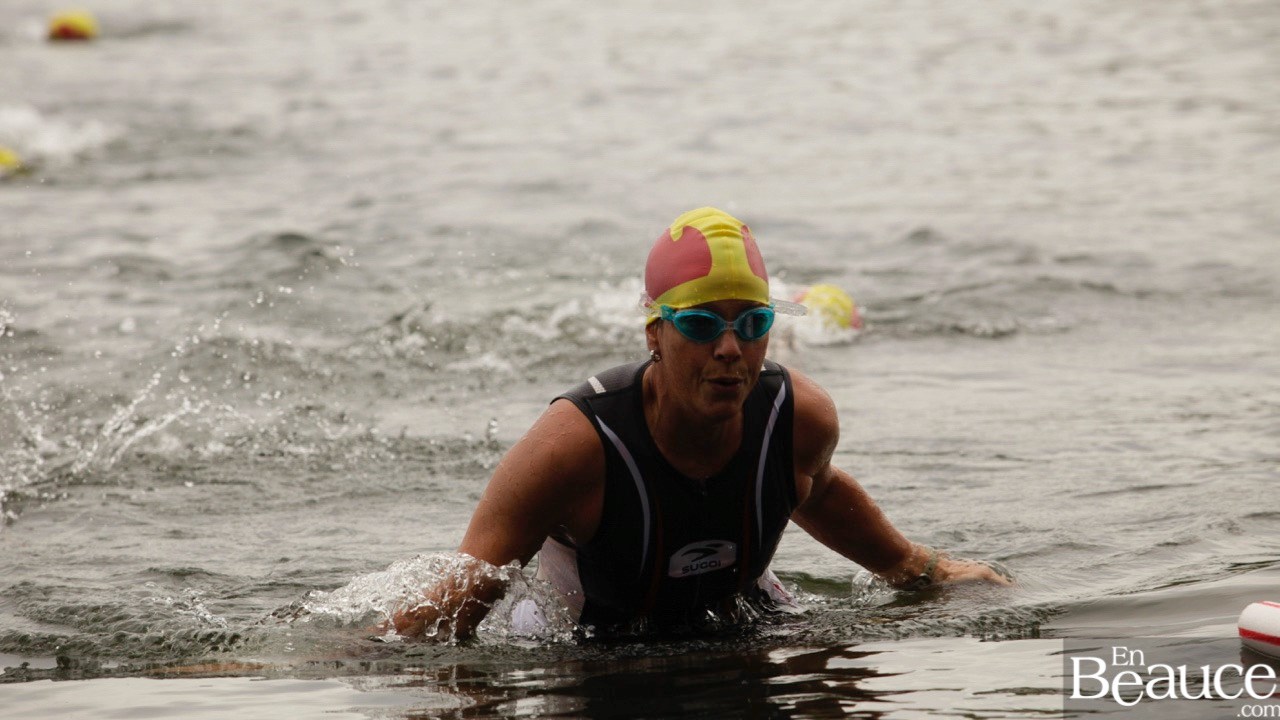GALERIE 1/3 | Voyez les photos intégrales du Triathlon du Lac-Poulin : la natation