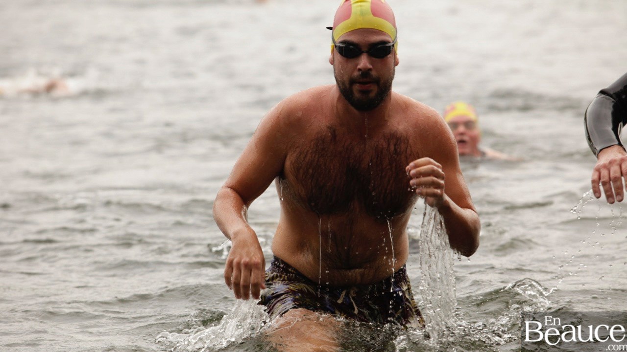 GALERIE 1/3 | Voyez les photos intégrales du Triathlon du Lac-Poulin : la natation