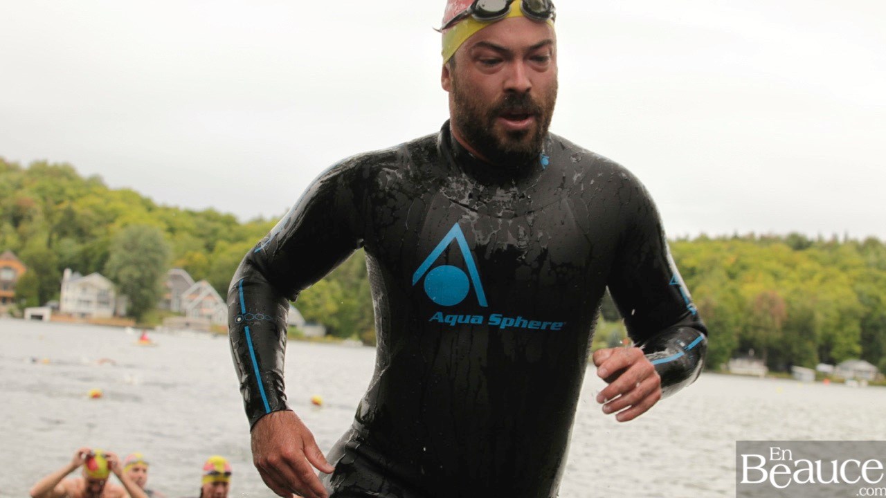 GALERIE 1/3 | Voyez les photos intégrales du Triathlon du Lac-Poulin : la natation