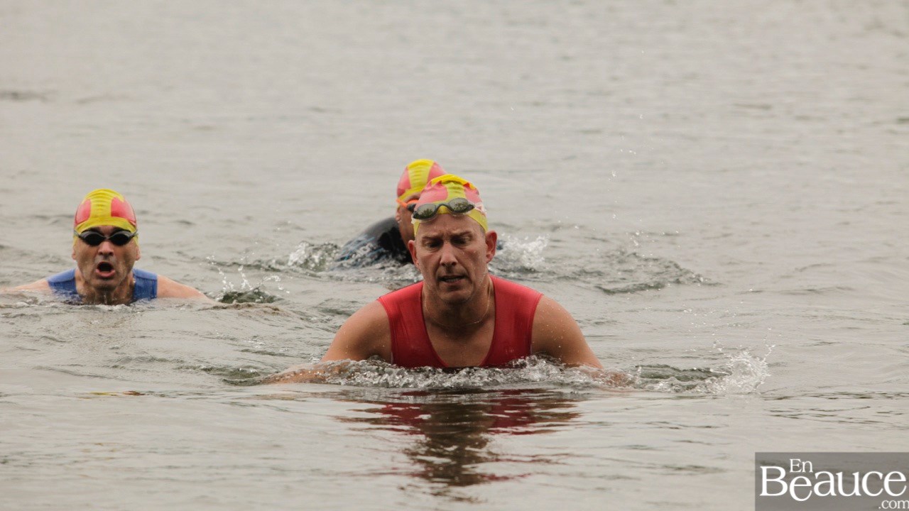 GALERIE 1/3 | Voyez les photos intégrales du Triathlon du Lac-Poulin : la natation