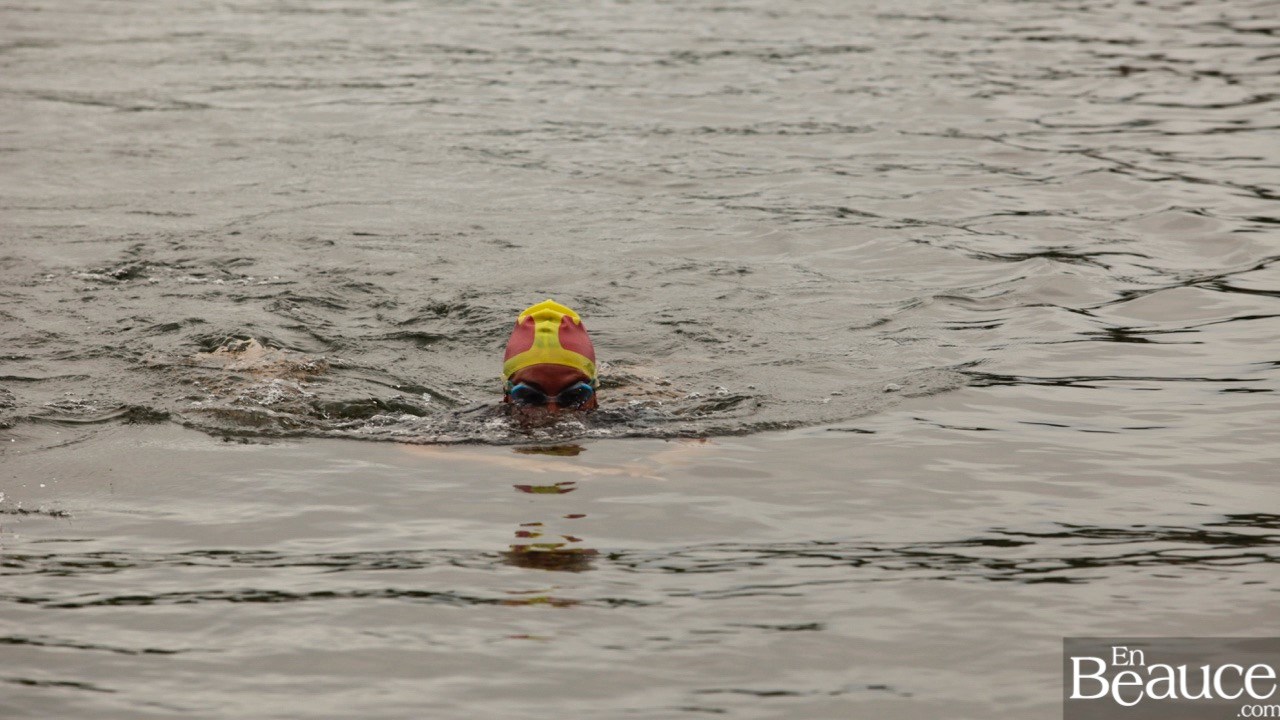 GALERIE 1/3 | Voyez les photos intégrales du Triathlon du Lac-Poulin : la natation