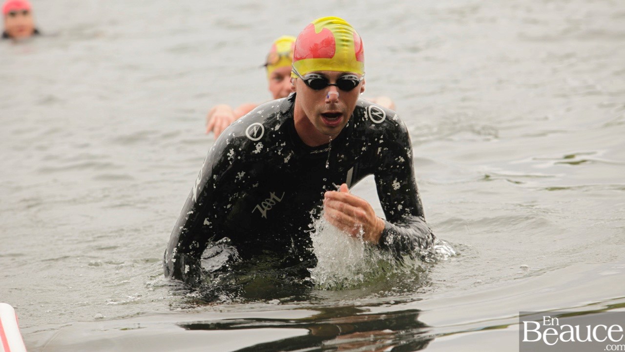 GALERIE 1/3 | Voyez les photos intégrales du Triathlon du Lac-Poulin : la natation