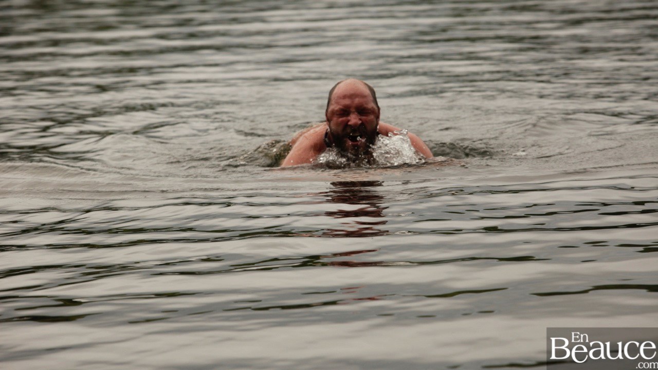 GALERIE 1/3 | Voyez les photos intégrales du Triathlon du Lac-Poulin : la natation