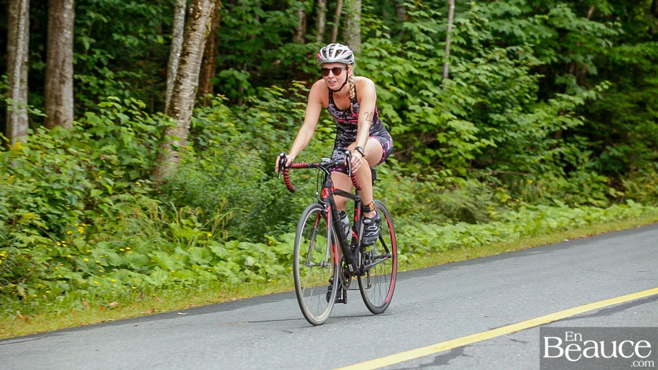 GALERIE 2/3 | Voyez les photos intégrales du Triathlon du Lac-Poulin : le vélo