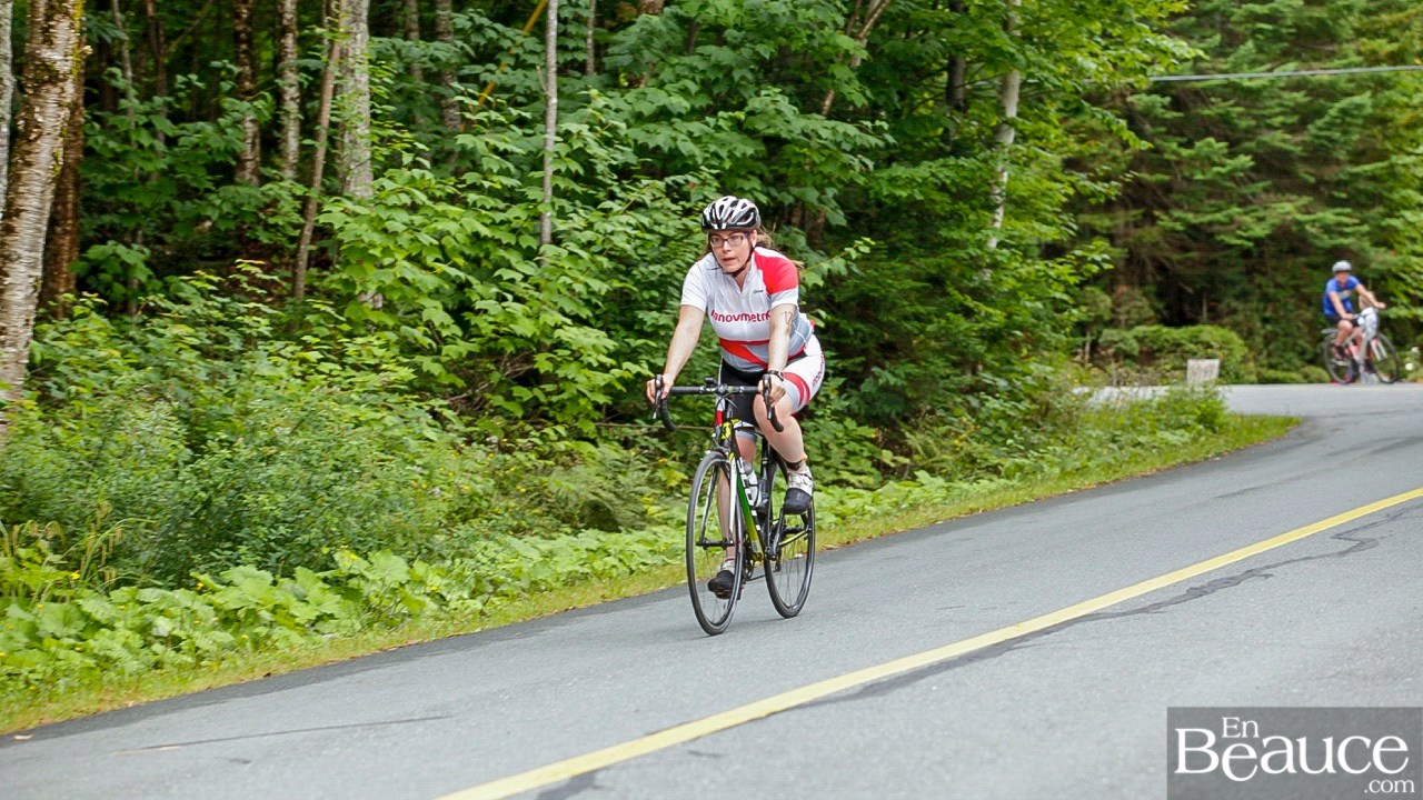 GALERIE 2/3 | Voyez les photos intégrales du Triathlon du Lac-Poulin : le vélo