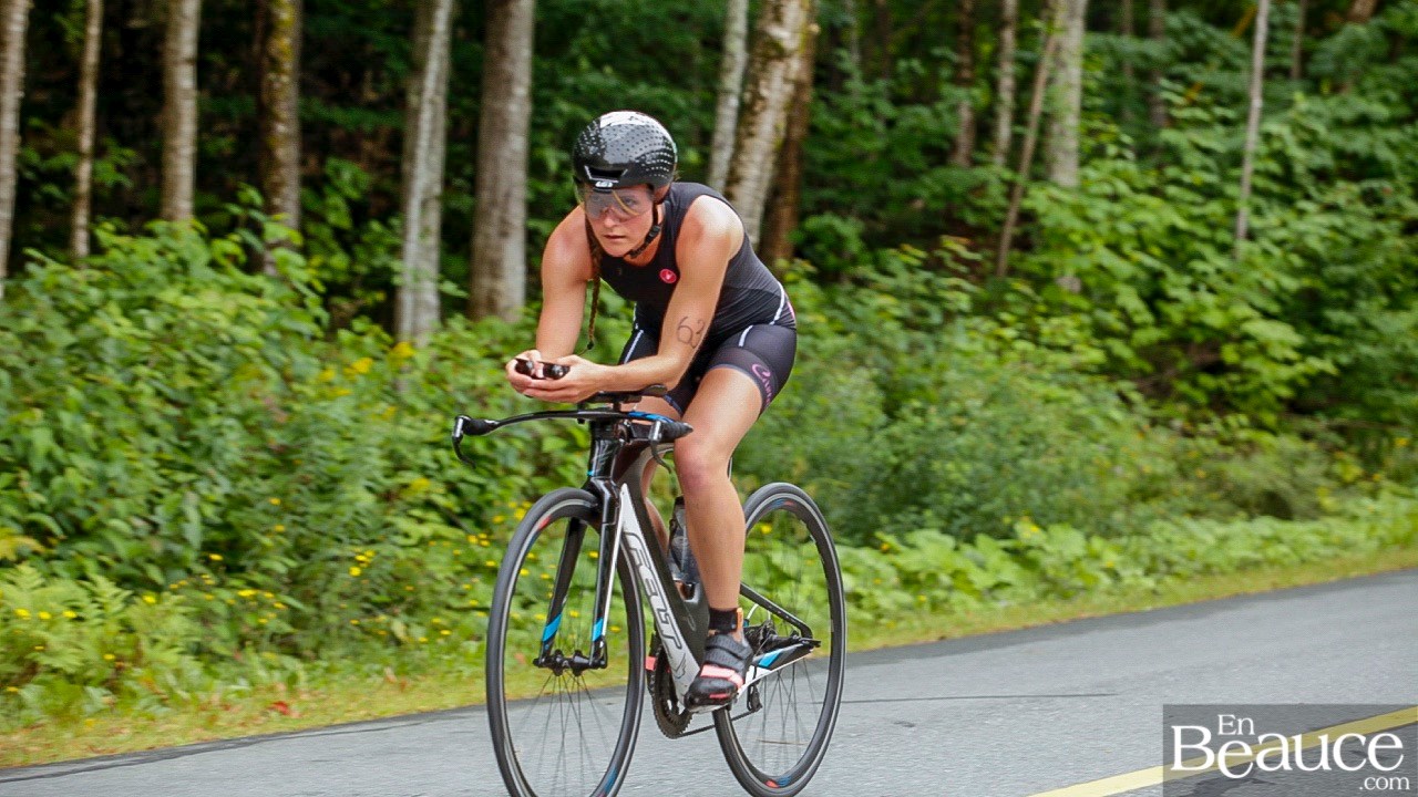 GALERIE 2/3 | Voyez les photos intégrales du Triathlon du Lac-Poulin : le vélo