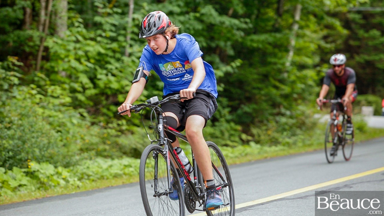 GALERIE 2/3 | Voyez les photos intégrales du Triathlon du Lac-Poulin : le vélo