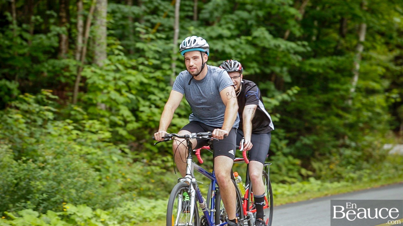 GALERIE 2/3 | Voyez les photos intégrales du Triathlon du Lac-Poulin : le vélo