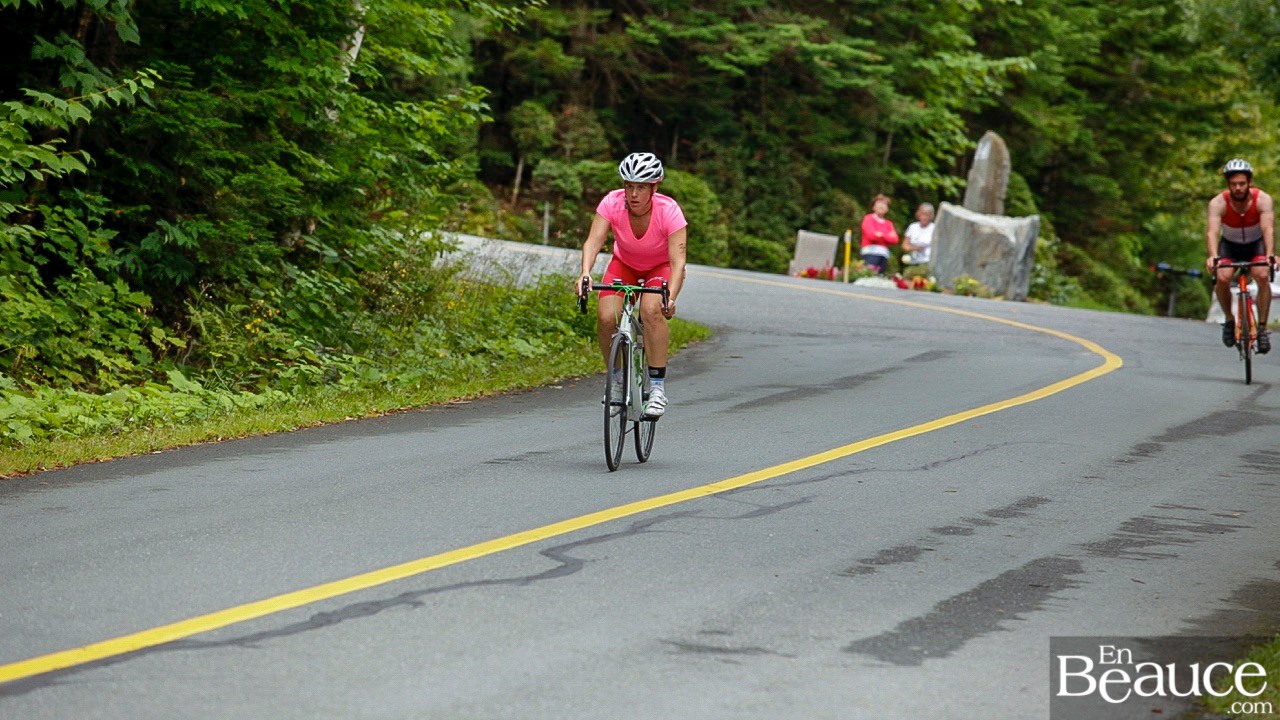 GALERIE 2/3 | Voyez les photos intégrales du Triathlon du Lac-Poulin : le vélo