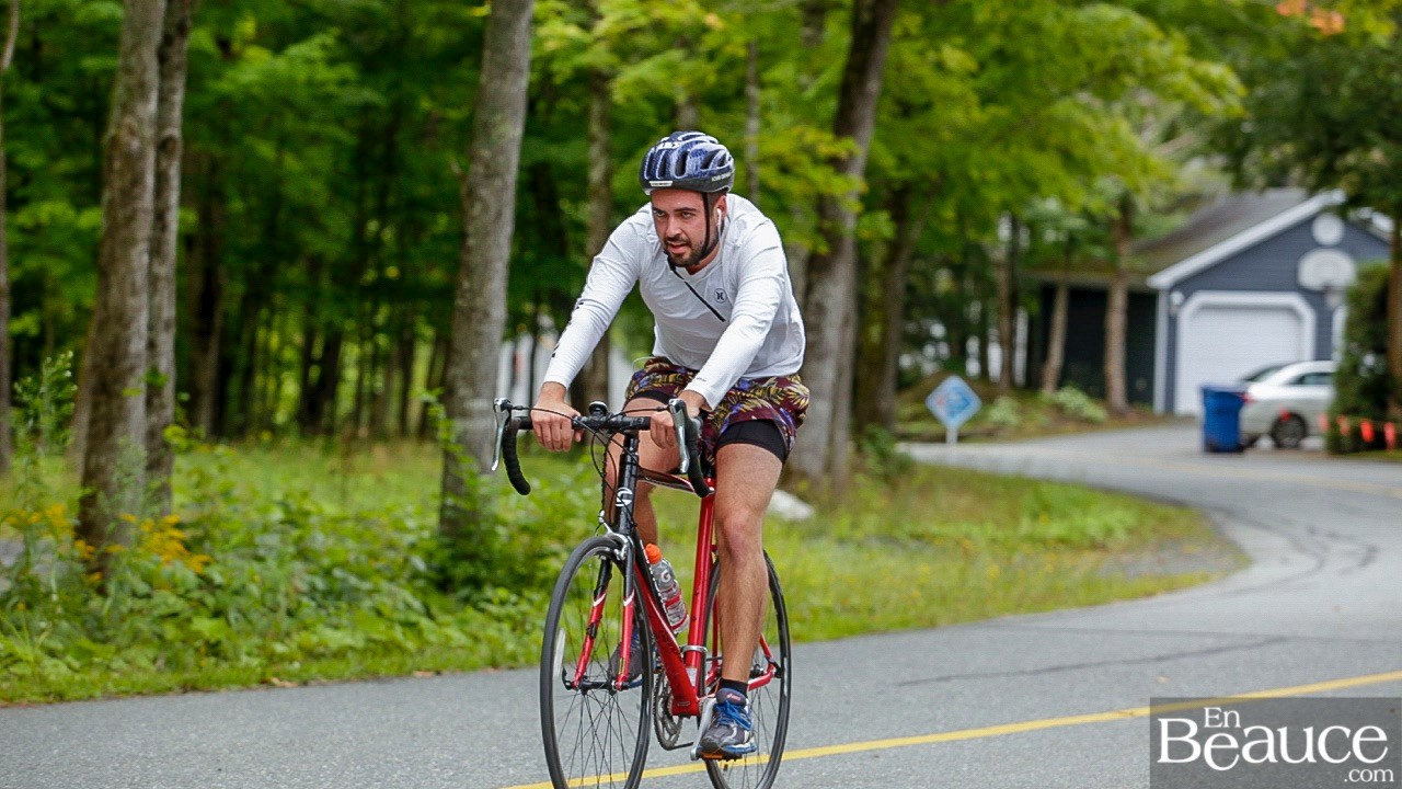 GALERIE 2/3 | Voyez les photos intégrales du Triathlon du Lac-Poulin : le vélo