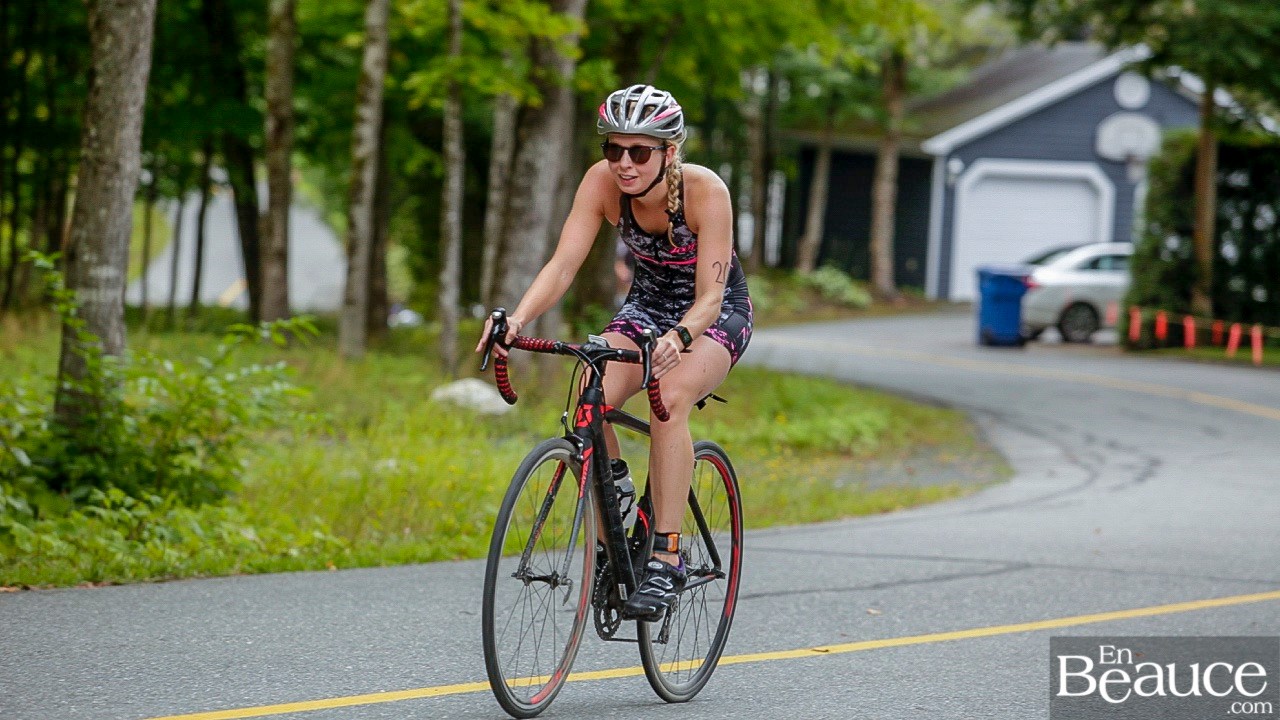GALERIE 2/3 | Voyez les photos intégrales du Triathlon du Lac-Poulin : le vélo