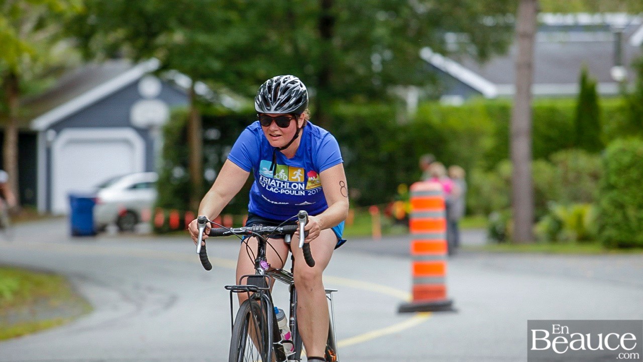GALERIE 2/3 | Voyez les photos intégrales du Triathlon du Lac-Poulin : le vélo
