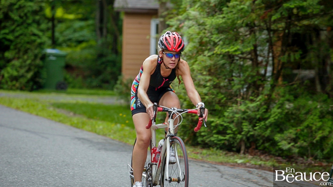 GALERIE 2/3 | Voyez les photos intégrales du Triathlon du Lac-Poulin : le vélo