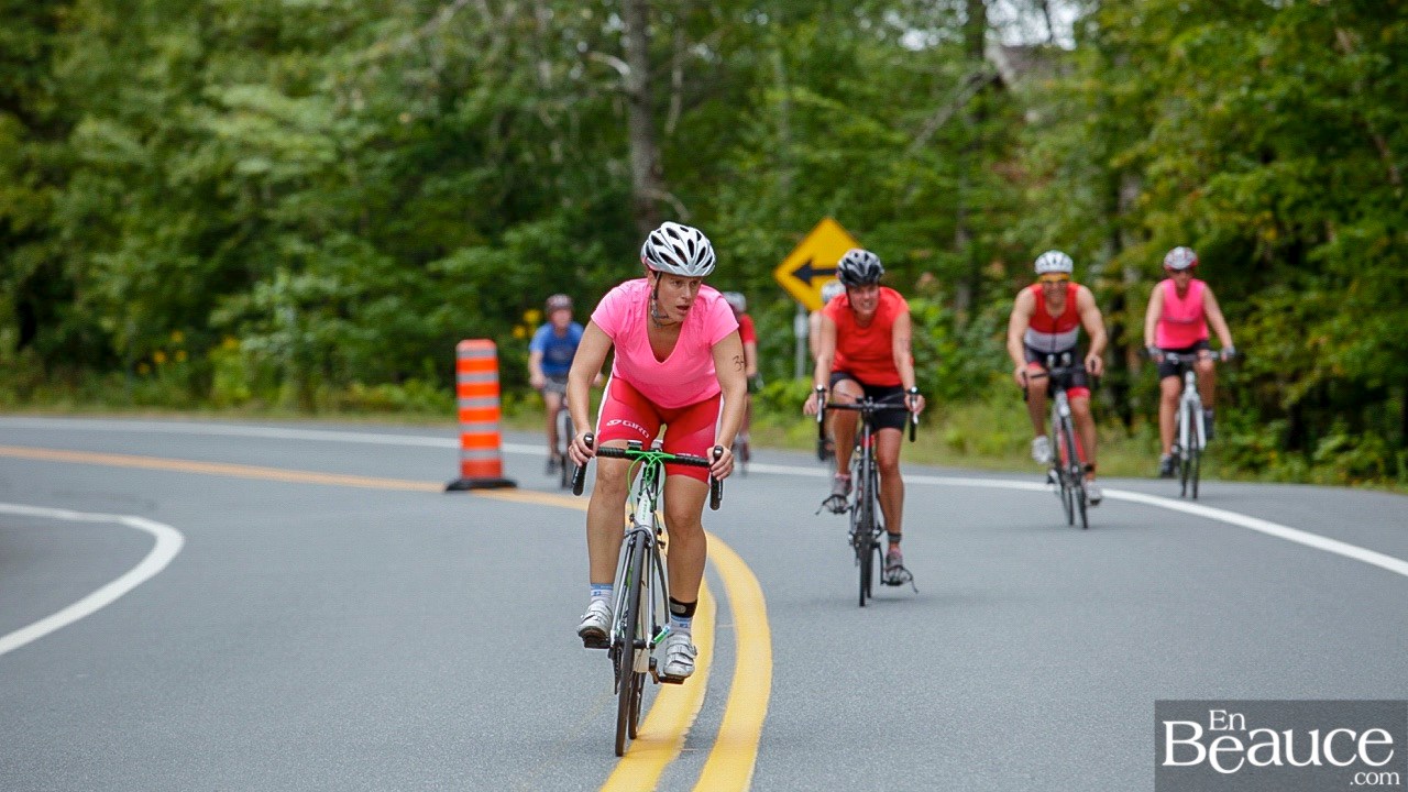 GALERIE 2/3 | Voyez les photos intégrales du Triathlon du Lac-Poulin : le vélo