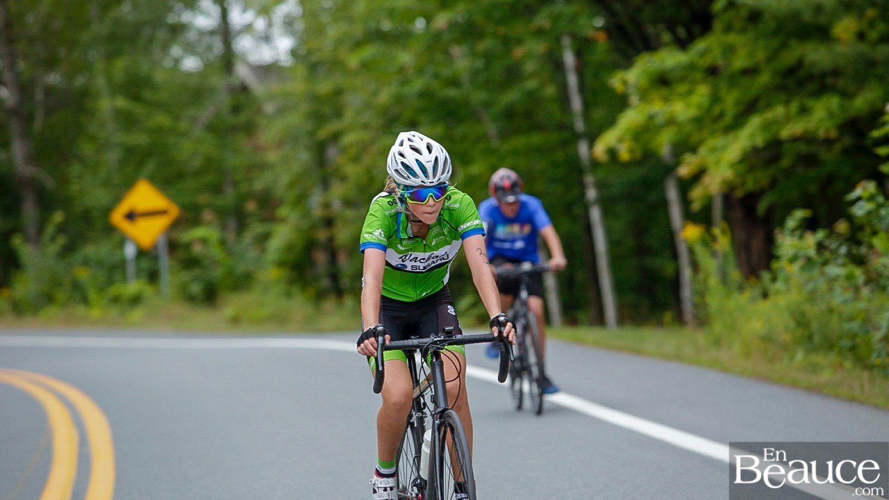GALERIE 2/3 | Voyez les photos intégrales du Triathlon du Lac-Poulin : le vélo