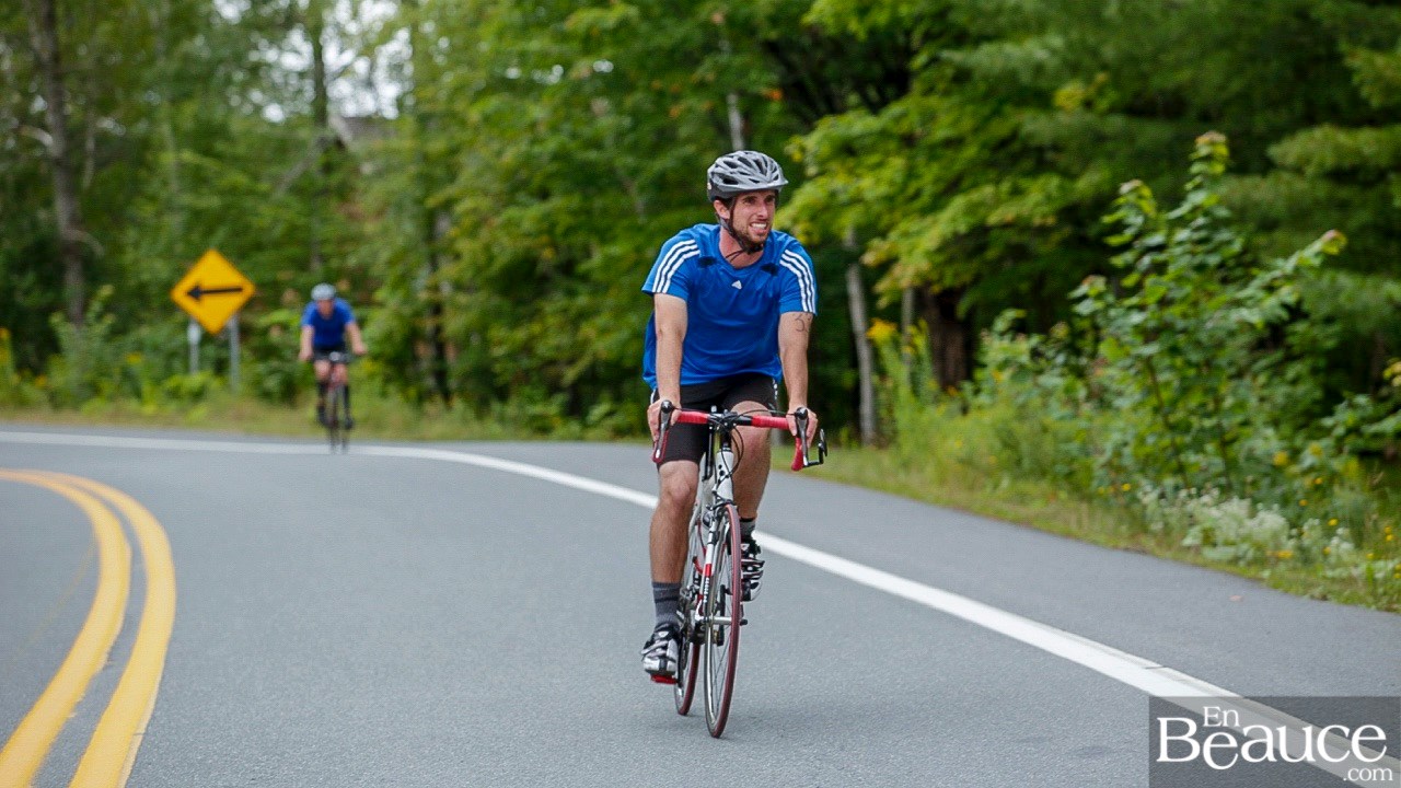 GALERIE 2/3 | Voyez les photos intégrales du Triathlon du Lac-Poulin : le vélo