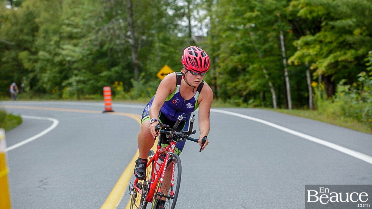 GALERIE 2/3 | Voyez les photos intégrales du Triathlon du Lac-Poulin : le vélo
