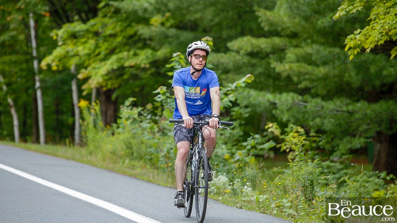 GALERIE 2/3 | Voyez les photos intégrales du Triathlon du Lac-Poulin : le vélo