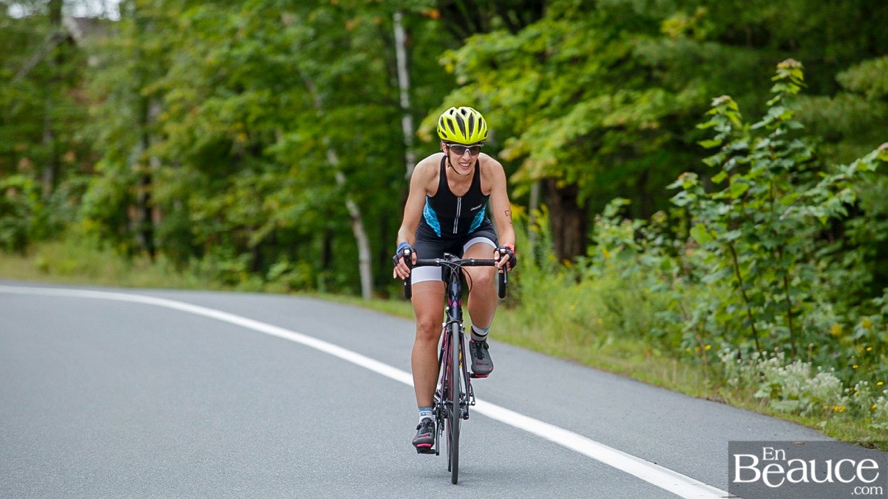 GALERIE 2/3 | Voyez les photos intégrales du Triathlon du Lac-Poulin : le vélo