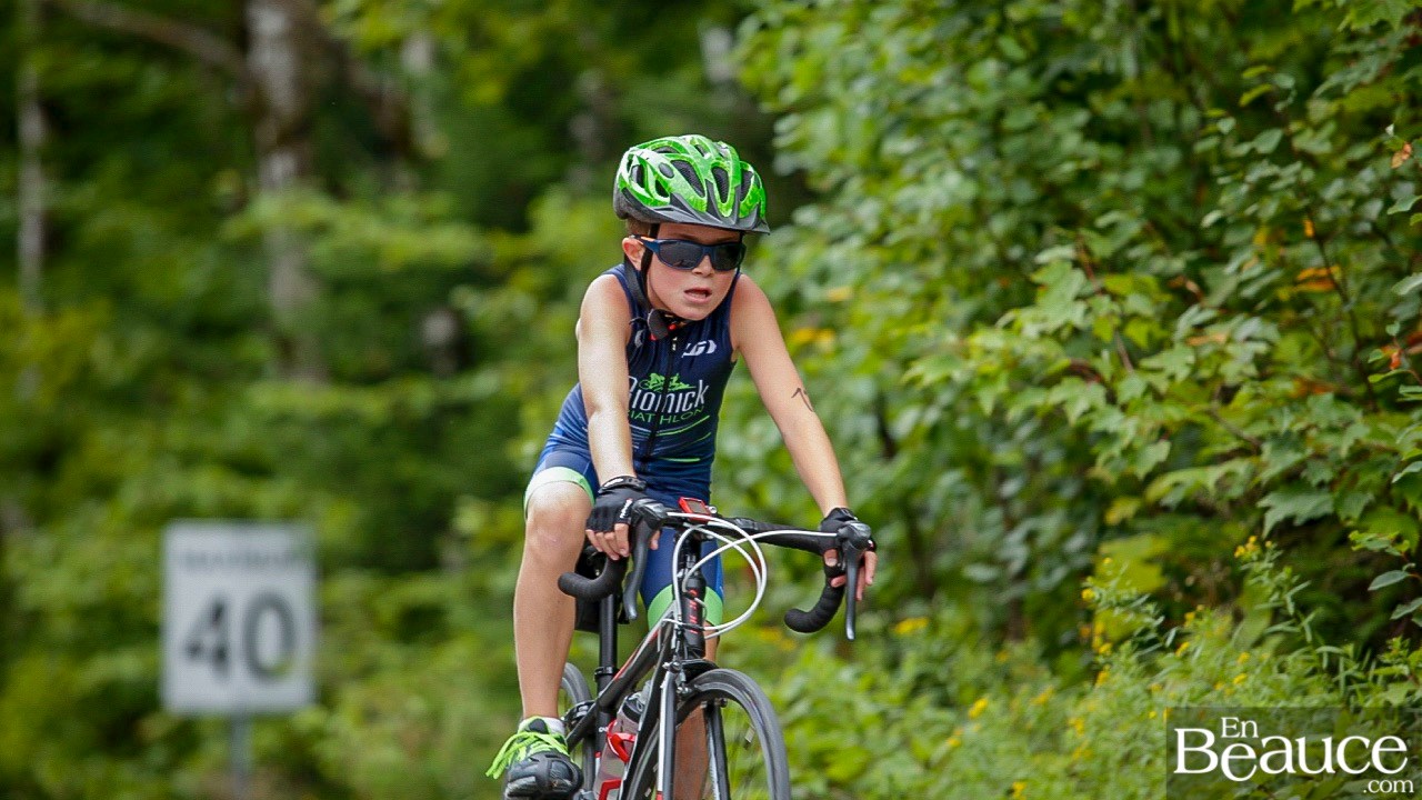 GALERIE 2/3 | Voyez les photos intégrales du Triathlon du Lac-Poulin : le vélo