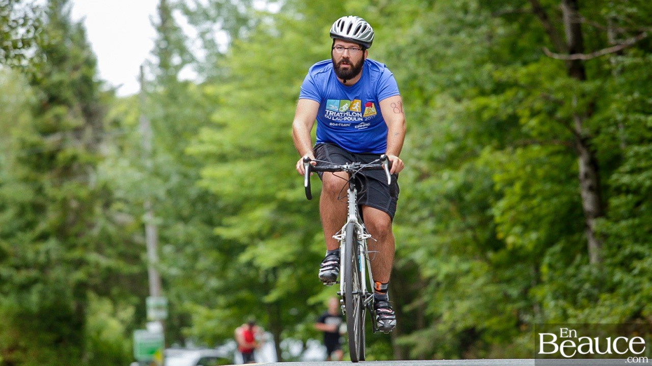 GALERIE 2/3 | Voyez les photos intégrales du Triathlon du Lac-Poulin : le vélo