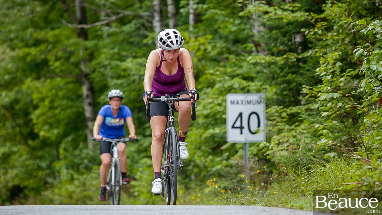 GALERIE 2/3 | Voyez les photos intégrales du Triathlon du Lac-Poulin : le vélo