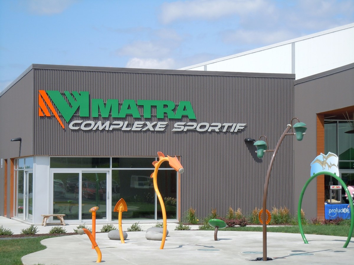 Vente de garage communautaire au complexe sportif Matra de Saint-Martin