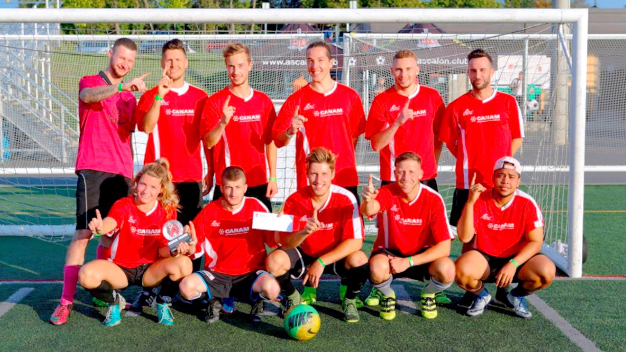L'entreprise Canam a remporté l'édition 2017 des 24 heures de soccer Manac.