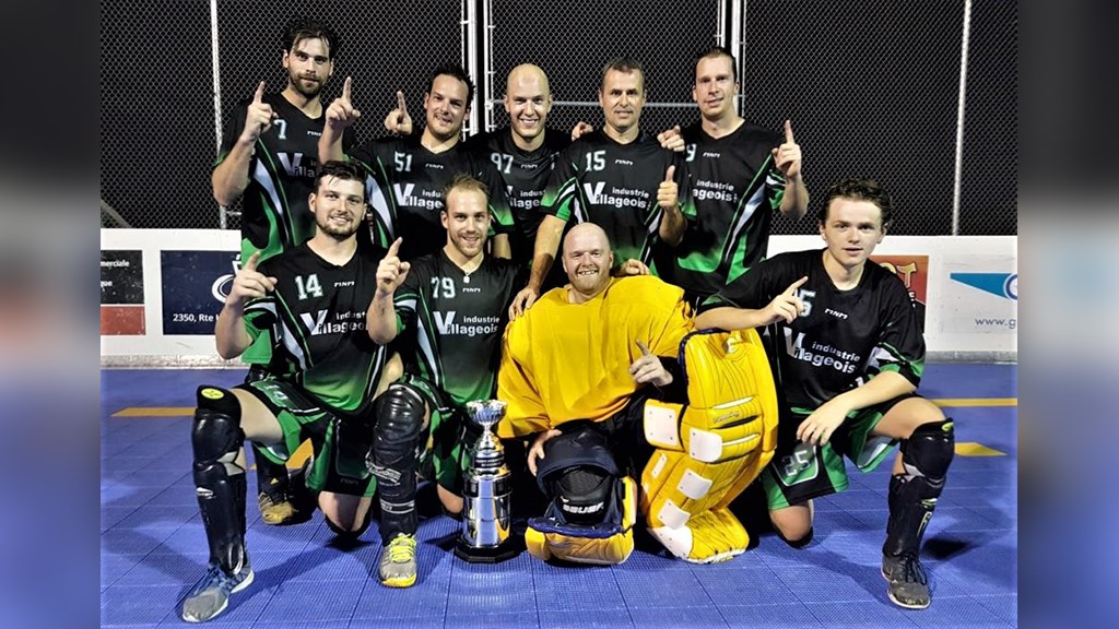 L'équipe des Industries Villageois de l'organisation DekHockey Saint-Georges (catégorie masculine B).