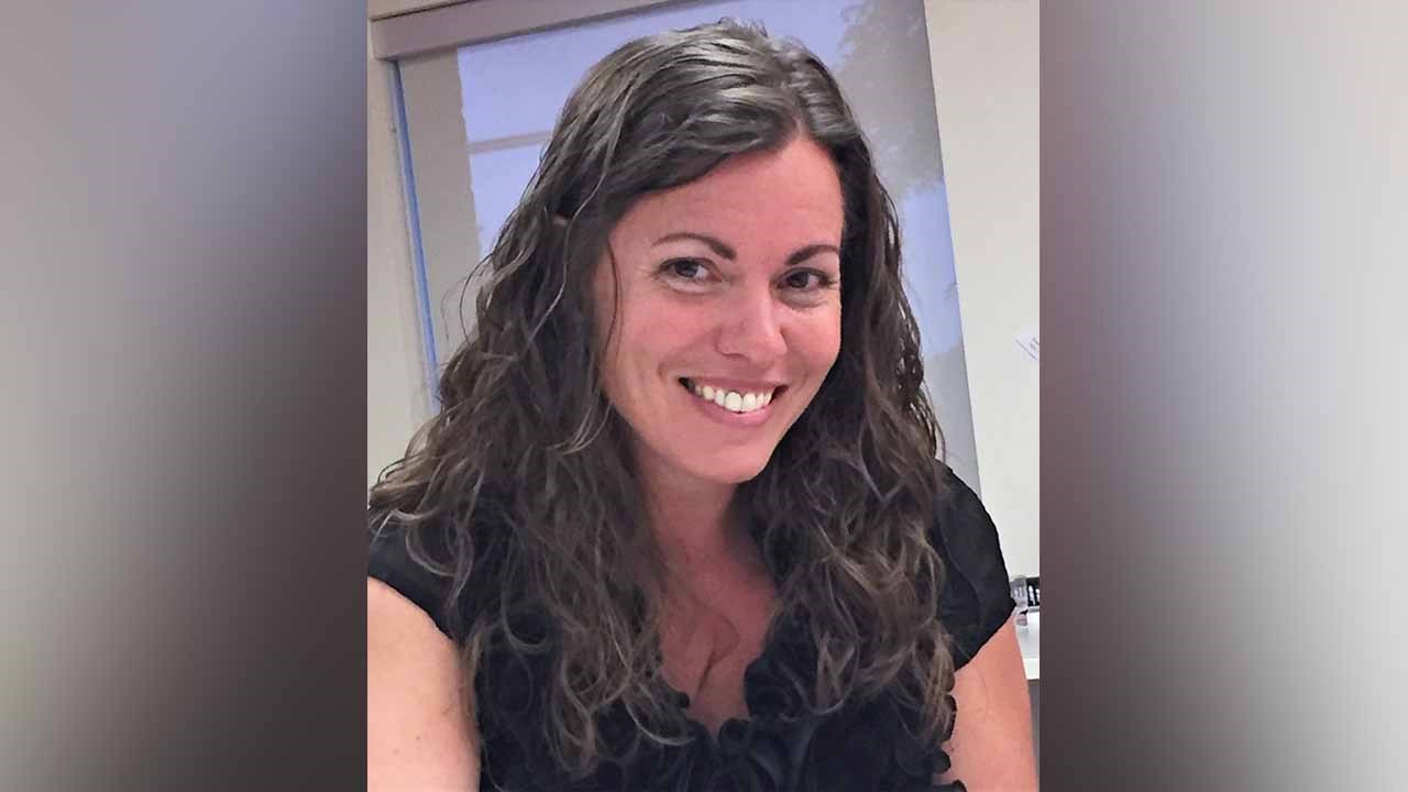Caroline Paul-Hus, auteure du livre « Quand l'intuition te guide — Seule en moto », sera à la Librairie Sélect de Saint-Georges samedi le 20 janvier prochain, de 14 h à 16 h.