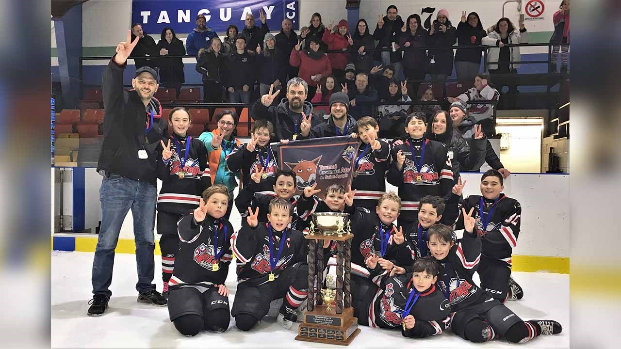Hockey : le Garaga Atome B2 de St-Georges remporte un tournoi à St-Agapit