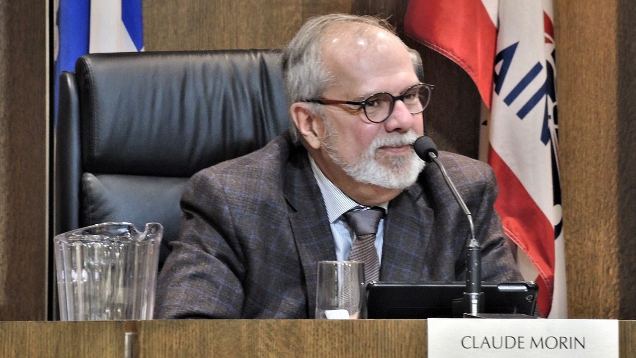 Le maire de la Ville de Saint-Georges, Claude Morin, lors de la première séance ordinaire du conseil municipal de l'année 2018 qui s'est déroulée lundi le 15 janvier dernier à l'hôtel de ville de Saint-Georges.