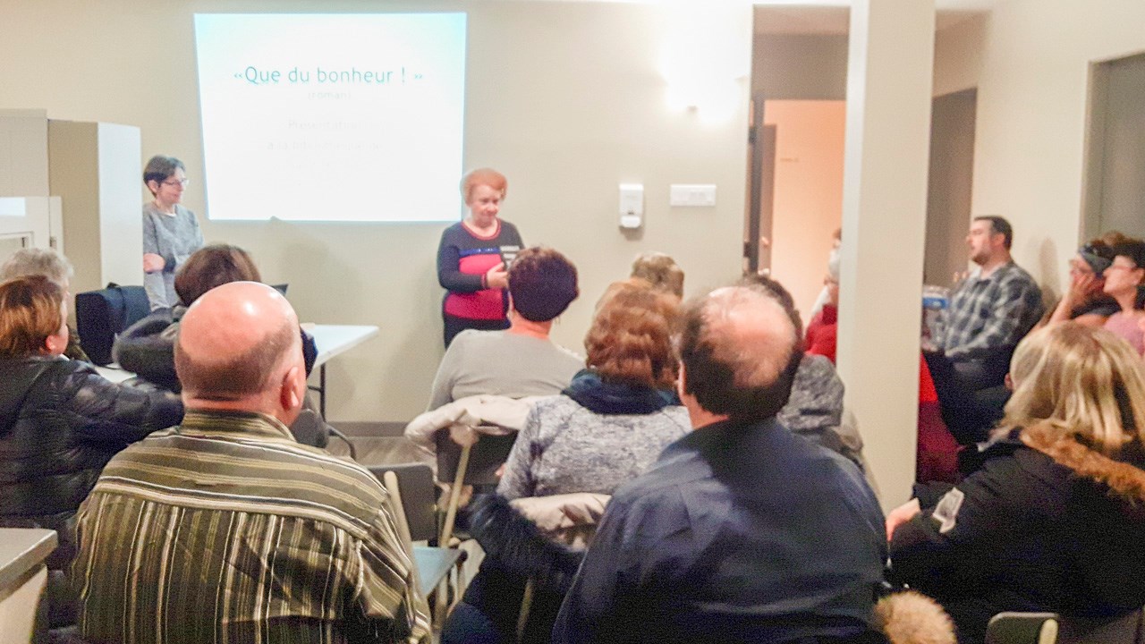 Solange Lapointe est venue présenter son premier roman à Saint-Honoré-de-Shenley