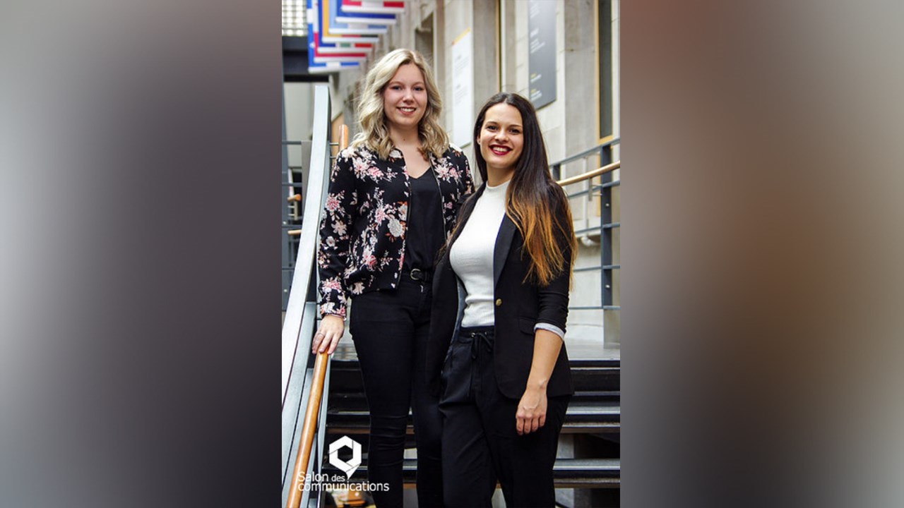 Alycia et Andréanne, directrices du comité organisateur de la 24e édition du Salon des communications de l'Université Laval.