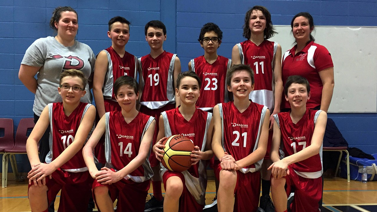 Les Dragons de l’École des Deux-Rives passent près de remporter le tournoi à Québec