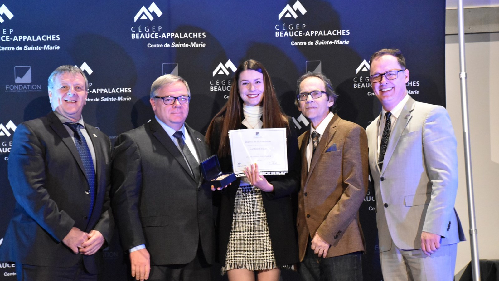 Jadrique Pagé, récipiendaire de la bourse du Lieutenant-gouverneur, bourse de l’Excellence scolaire et bourse Méritas.