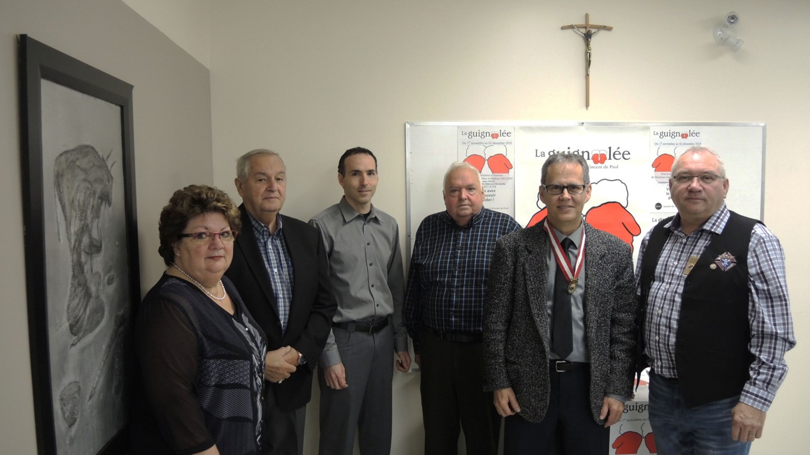 De gauche à droite : Brigitte Bélanger, présidente de la Société Saint-Vincent-de-Paul de Saint-Georges Ouest, Caroll Morin, président de la Société Saint-Vincent-de-Paul de l'Assomption, Mathieu Giguère, associé et vice-président aux Opérations pour le Groupe Audaz, Jean-Marc Giguère, du Groupe Audaz, et André Vaillancourt, coordonnateur de la Guignolée.