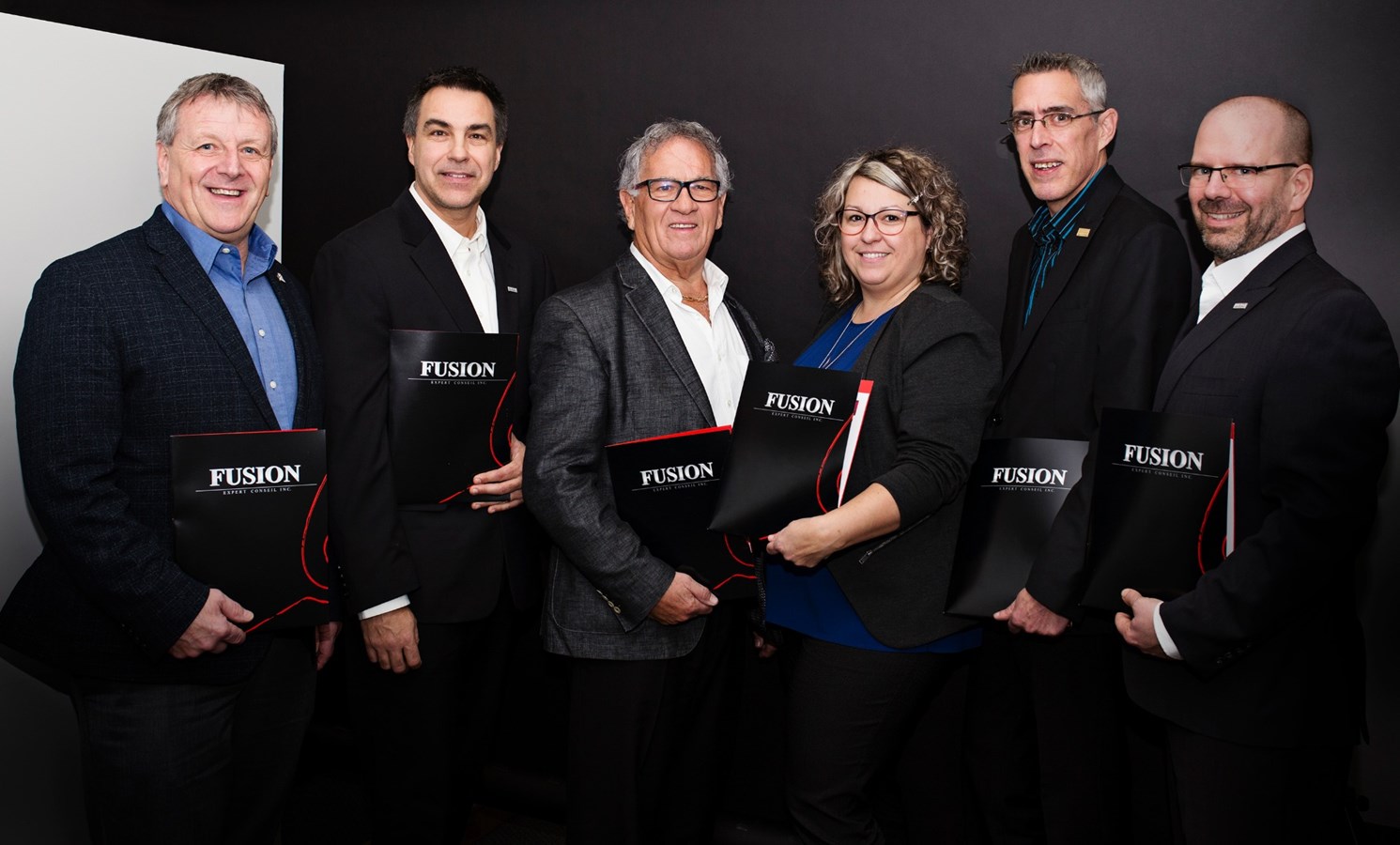 Sur la photo (de gauche à droite) :
Gaétan Vachon, Jacques Gilbert, Gilles Napert, Patricia Dumas, Stéphane Brown, Alain Chagnon.