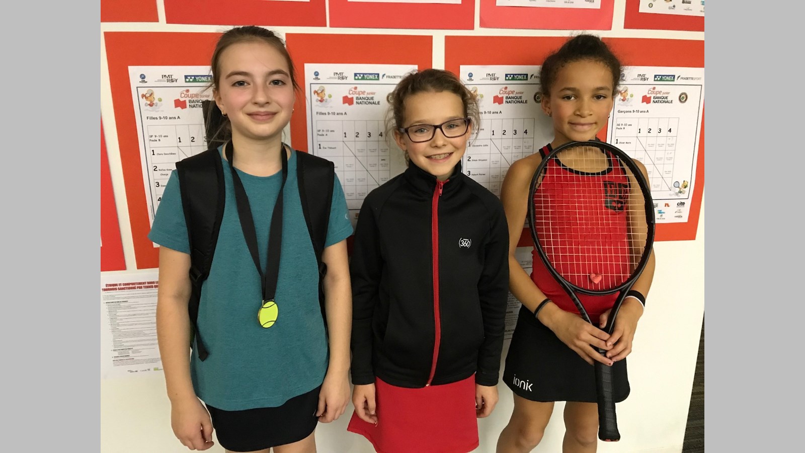 Catherine Rodrigue de St-Georges et les finalistes.
