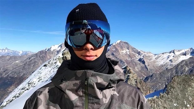 Snowboard cross : déception pour Éliot Grondin