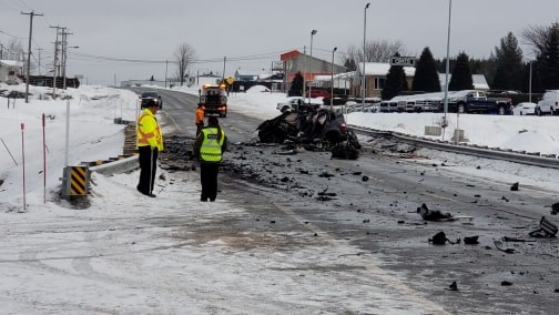 Accident à East Broughton : La vie d'un automobiliste tient à un fil