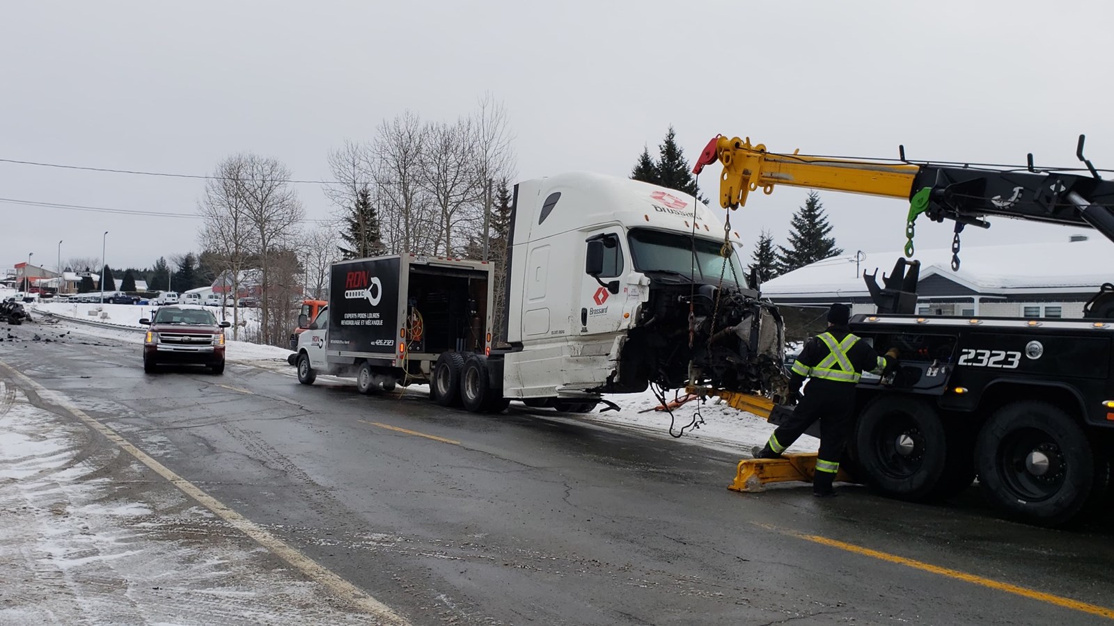 Accident à East Broughton : La vie d'un automobiliste tient à un fil