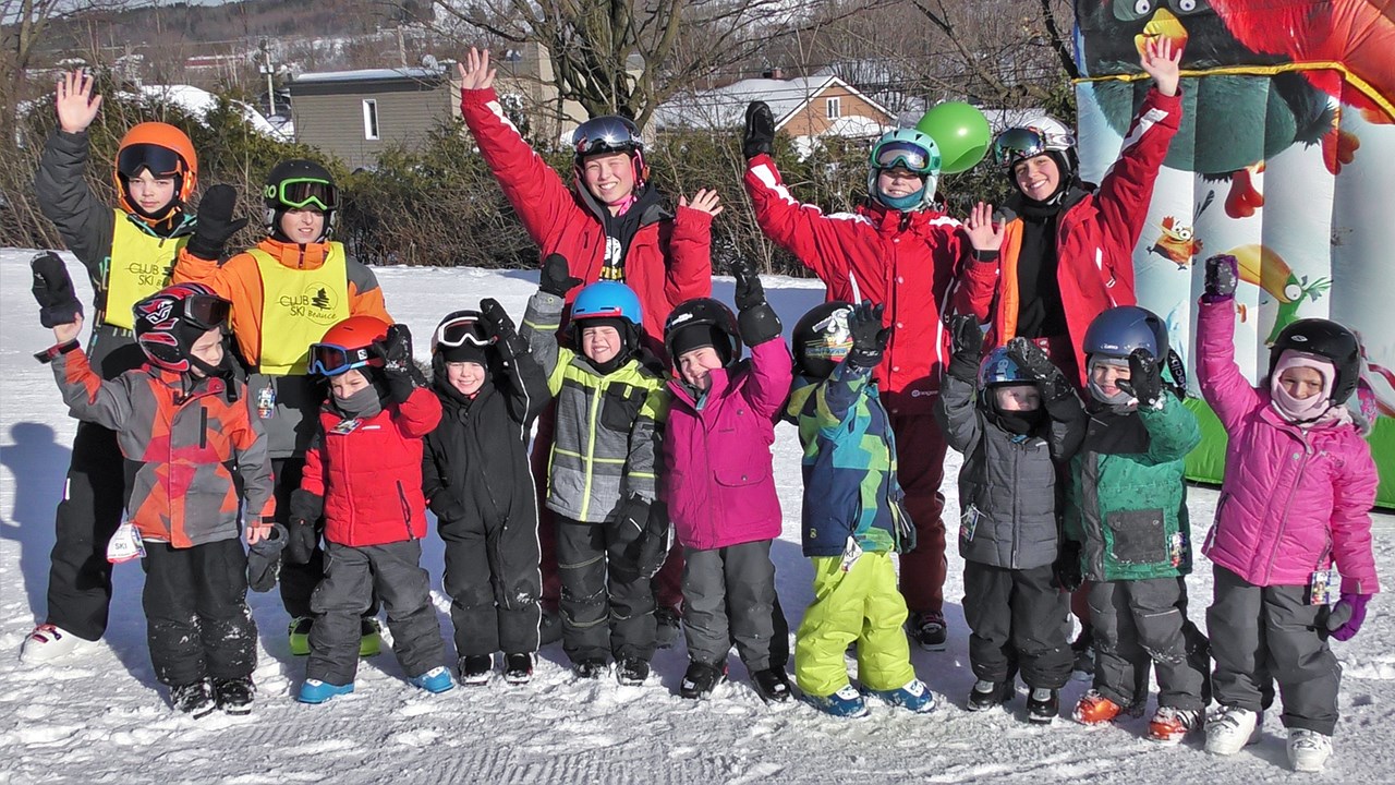 Dans cette capsule d'Hier à aujourd'hui avec Normand DeLessard, Normand présente des images du Club Ski Beauce de Vallée-Jonction en janvier 2018.