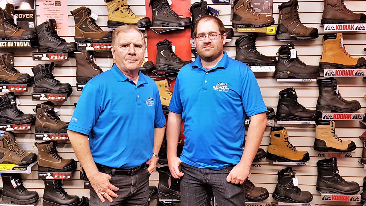 Yves et François Bernard, propriétaires de la boutique Au Bon Marché Bernard, située sur la 1re Avenue, à Saint-Georges, annoncent que leur département de chasse et pêche est fermé depuis jeudi le 1er février 2018.