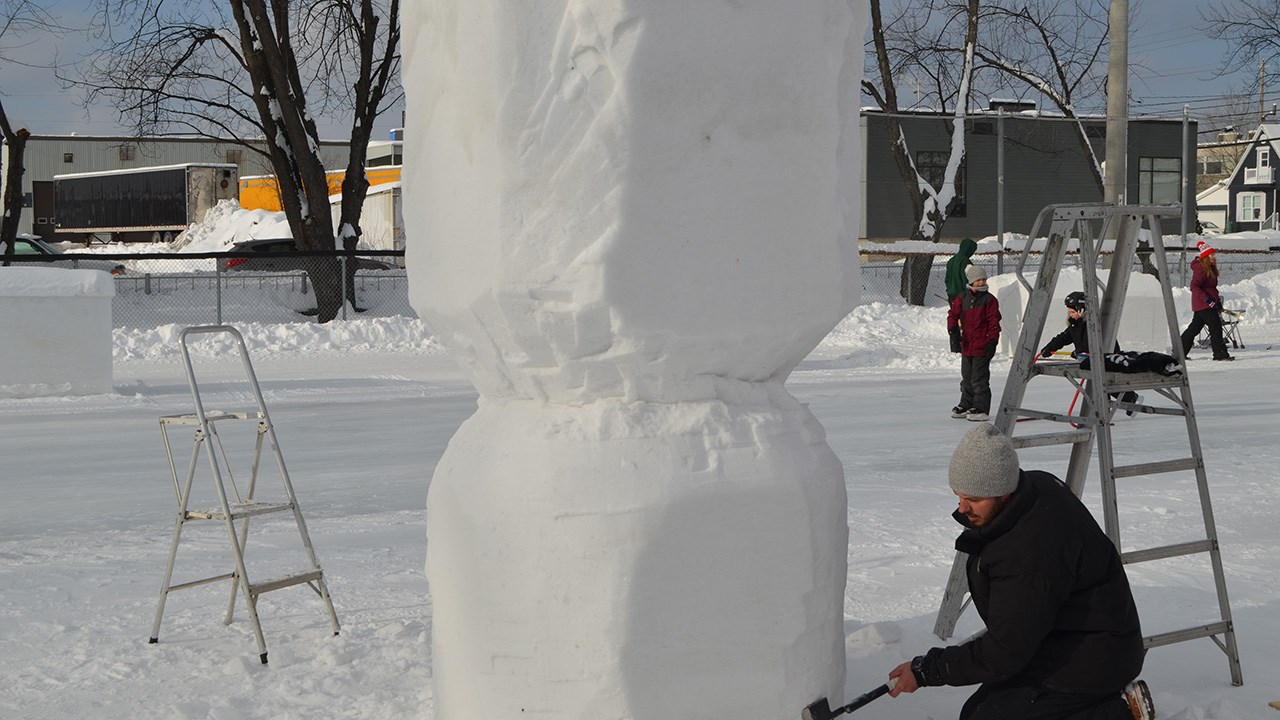 Festival de sculptures sur neige : qui remportera la 19e édition ?