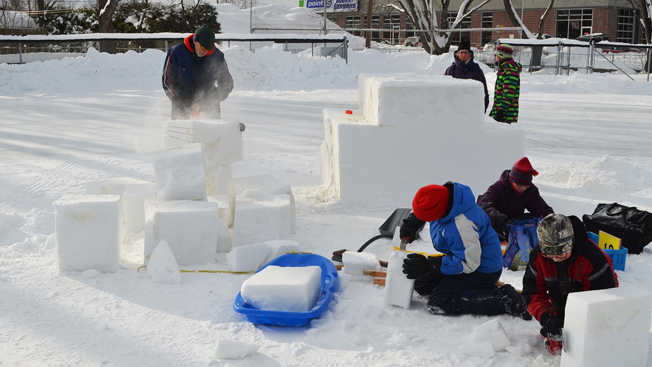Festival de sculptures sur neige : qui remportera la 19e édition ?