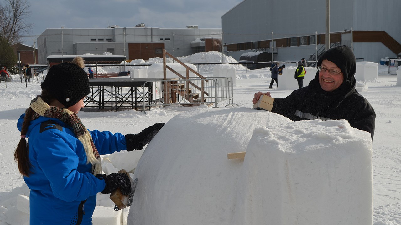 Festival de sculptures sur neige : qui remportera la 19e édition ?